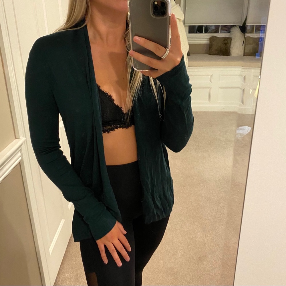 Express Cardigan - Picture 2 of 5